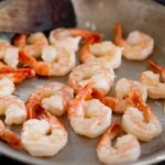 4 Kesalahan Umum saat Masak Udang yang Kadang Sering Dilakukan