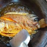 Tanpa Minyak Berlebih, Ikuti 4 Cara Masak Ikan Goreng Anti Meletup